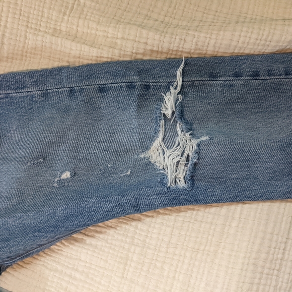 Levi's Premium Distressed 501 26 - Picture 4 of 7